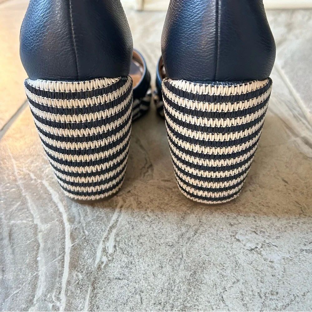 Vionic Marina Navy Stripe Leather Wedge Sandals, Size 9.5 EUC